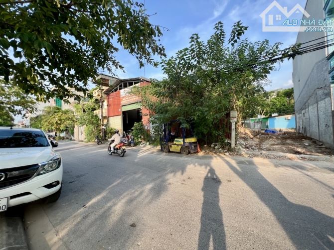 Đấu giá Đặng Vũ Hỷ, Vỉa hè đường 17m view hồ 2 mặt tiền, Dt 100m2 - 15,x Tỷ - 1