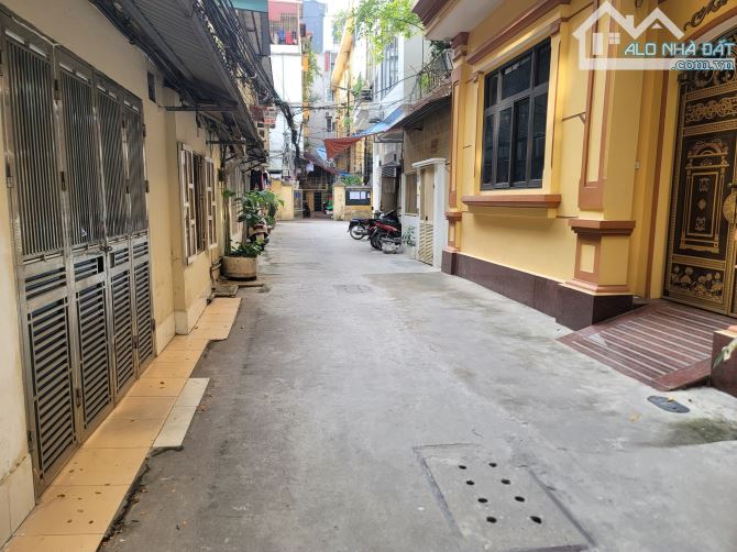 Bán Nhà Lương Định Của 48m2, 4 Tầng. Phân Lô Oto Vào 12.5 Tỷ - 1