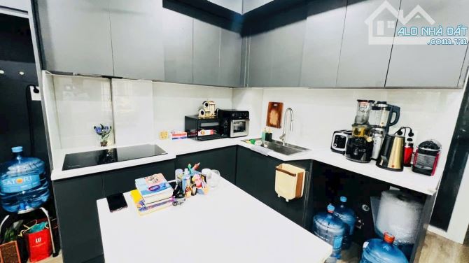 Nhà khu VIP Quận 5 Trần Hưng Đạo HXH-3PN-49M2- Giá chỉ Hơn 7 Tỷ TL - 1