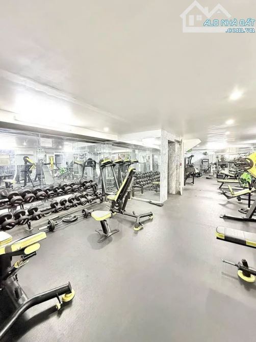 Toà nhà mặt tiền nguyễn văn công 5 tầng có hầm - ngang 7.3m nở hậu l đẹp thang máy xịn xò - 1