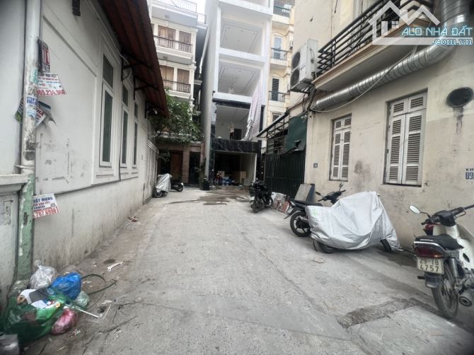 BÁN NHÀ 8 TẦNG THANG MÁY FULL NỘI THẤT  GARA Ô TÔ  VỊ TRÍ SIÊU TRUNG TÂM  BỒ ĐỀ LONG BIÊN - 1
