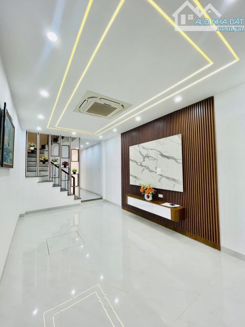 BÁN NHÀ VĂN CAO, THANG MÁY, 48M2, 2 MẶT TIỀN VĨNH VIỄN, NGÕ THÔNG, Ô TÔ DỪNG ĐỖ 24/24 - 1