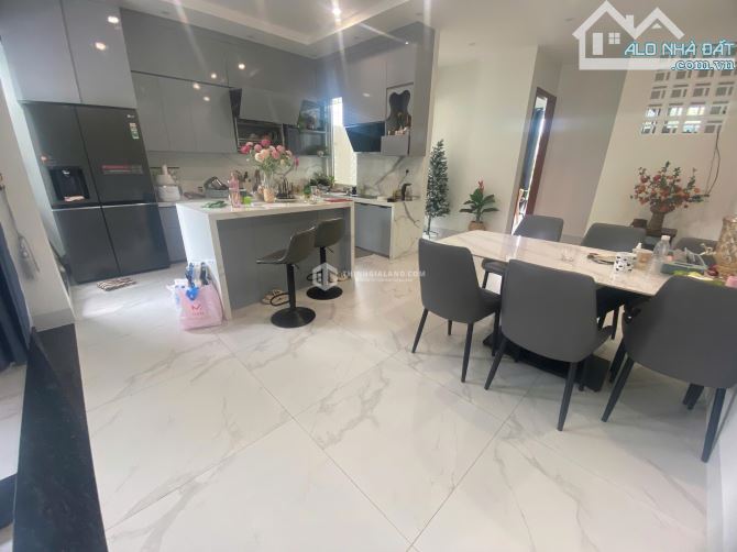 🌿 BÁN NHÀ MẶT ĐẸP THIẾT KẾ HIỆN ĐẠI MẶT TIỀN ĐƯỜNG BẾN NÔM DIỆN TÍCH 205M2 GIÁ CHỈ 15 TỶ