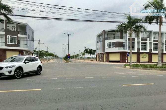 Chủ Ngộp Cần Bán Gấp Lô Đất 281m2 giá 3ty8 Kế bên UBND Long Tân - 4