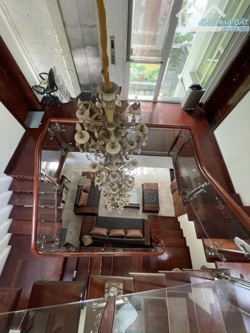 Biệt thự KĐT Linh Đàm Hoàng Mai. Sổ vuông 251m, 4 tầng MT13m Giá 70 tỷ Nhà ở cực VIP Sướng - 2