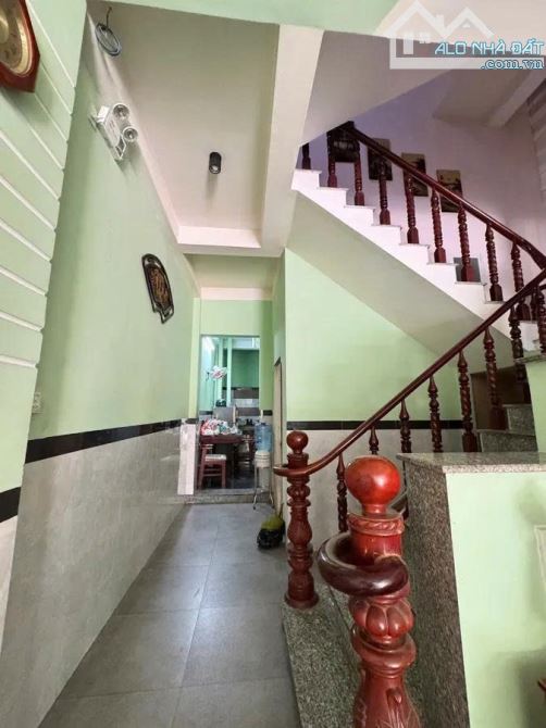 Nhà bán: đường 1C. Q Bình Tân, DTSD 100m2. 4tầng, giá  13,95tỷ - 2