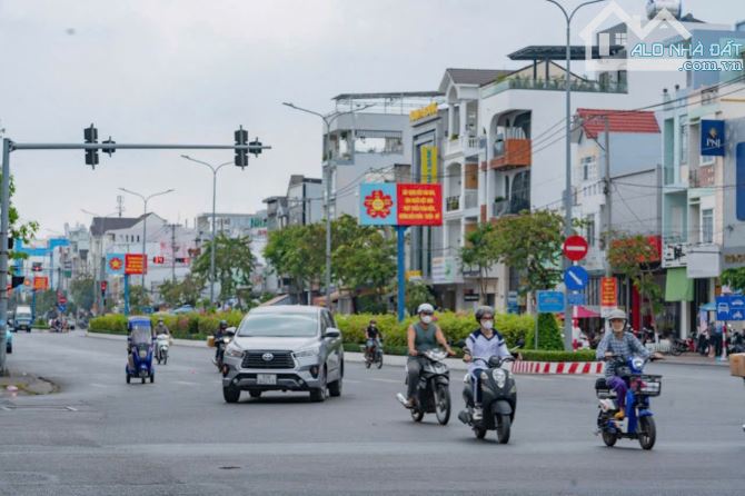 Nhà mặt phố tại Đường Nguyễn Văn Cừ, An Hòa, Ninh Kiều, Cần Thơ, 26 tỷ, 112 m2 - 2