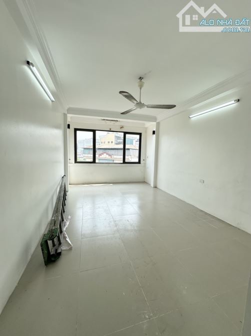 Bán nhà phân lô Đền Lừ  vỉa hè ô tô tránh vị trí kinh doanh đắc địa 33m2 giá 14 tỷ - 2