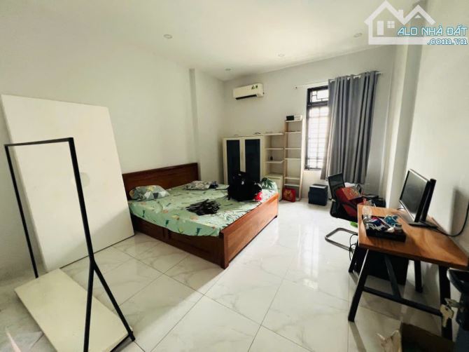 Giá bán 5,5 tỷ. Bán nhà 2 tấm mặt tiền kd kdc Bửu Long. Đường 8m. Sổ hoàn công 215m2. - 2