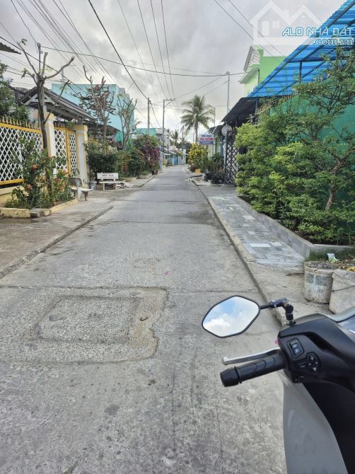 Bán lô đất thổ cư ngay sát chợ Hóc Môn. Cách chợ 800m, thuộc hẻm Bùi Thị Lùng, Giá 730TR - 2