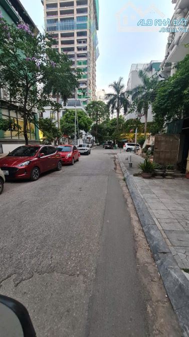 Bán biệt thự lô góc mặt ngõ ô tô tránh phố Xã Đàn DT 170m, MT18m giá 60 tỷ - 2