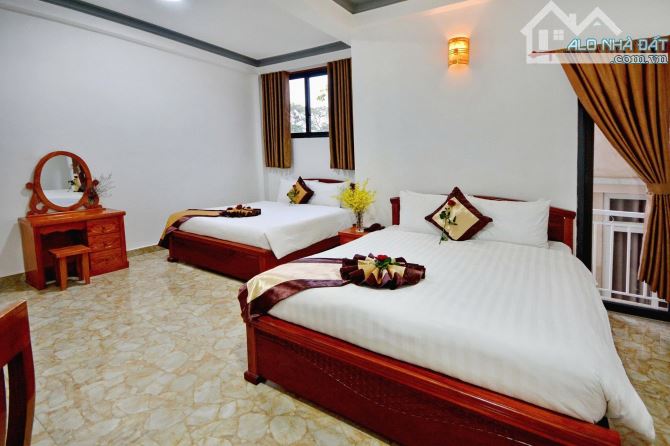Bán Khách sạn mặt tiền ngay trung tâm tp đà lạt - 2