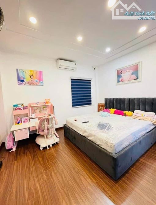 NHÀ RIÊNG LẠC LONG QUÂN_ CẦU GIẤY- DT 46M2 x 5 TẦNG- CHỈ 20M RA Ô TÔ- GIÁ 8.8 TỶ - 2