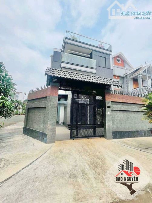 Biệt thự 3 lầu đầy đủ nội thất, khu Tên Lửa, Bình Tân. - 2