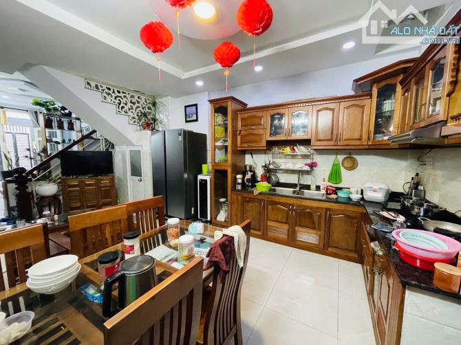 Bán nhà hẻm oto Tân Bình 4 tầng 46m2 4PN tặng nội thất chỉ 5.9 tỷ TL - 2
