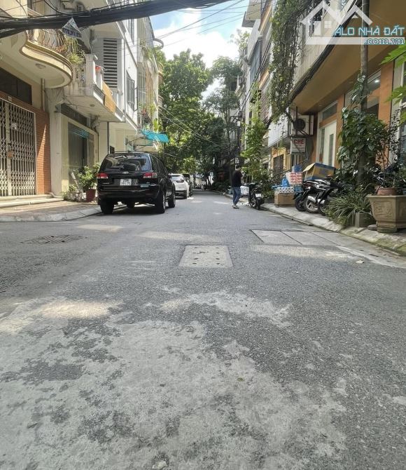 Bán Đất Xây Toà Văn Phòng, Căn Hộ Cao Cấp Tây Sơn Đống Đa DT 113M MT 6.1M Giá 31Tỷ. - 2
