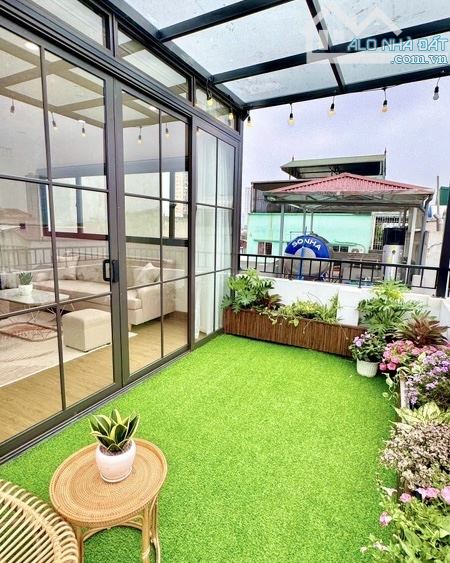 🏡 Bán nhà VŨ NGỌC PHAN, toà CCMN, CHDV Studio cao cấp ở kết hợp cho thuê. Dt 75m2, 7 tầng - 2