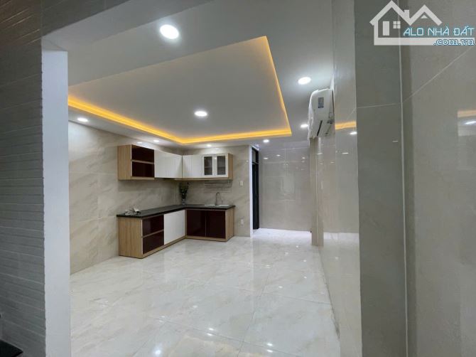 Nhà 5 tầng 4x14m 6PN 7WC, 153/16/14P Nguyễn Thượng Hiền 8.9 tỷ - 2