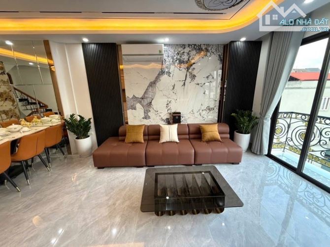 BÁN NHÀ ĐẸP, MỚI NGỌC THỤY –Ô TÔ 7 CHỖ– THANG MÁY – 47M2 CHỈ 15,2 TỶ - 2