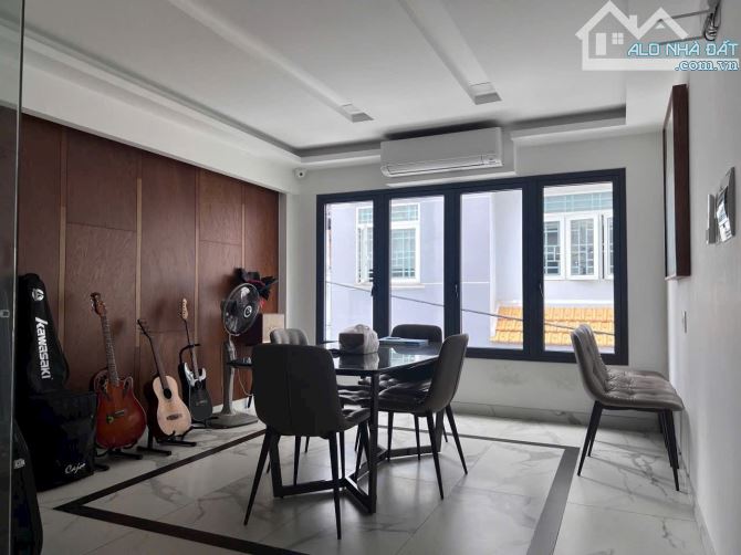 Villas Hẻm Xe Hơi Đường Nguyễn Thông P9 Q3 8,2x13m 4 Tầng Thang Máy Chủ 29,X Tỷ - 2