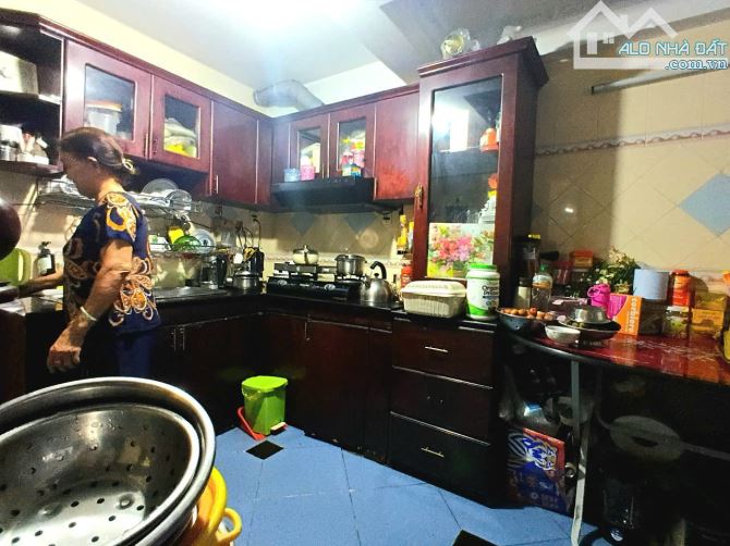Bán gấp Nhà 3 Tầng Hẻm Thông – Gần CMT8, Tân Bình – Tổ Ấm Lý Tưởng Chỉ nhỉnh 7 tỷ. - 2