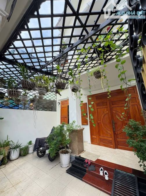 Siêu phẩm biệt thự mini  trung tâm tp Dĩ An - 2