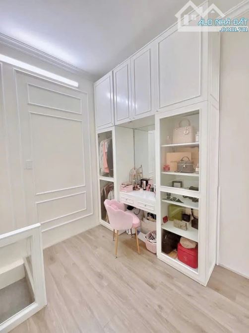 Bán gấp nhà Văn Hương, Đống Đa, 30m2, LÔ GÓC 4 TẦNG, Chỉ 5.6 tỷ - 2