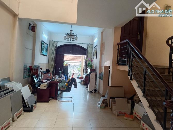 BIỆT THỰ SÂN VƯỜN ĐƯỜNG SỐ 36 TÂN QUÝ QUẬN 7  DT: 7.4/8*32M (260M2) – CHỈ 38 TỶ - 2
