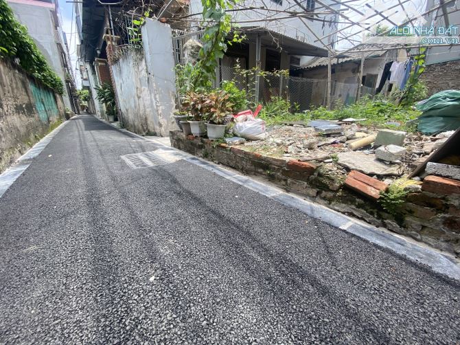 KHOẢNG 3 t.ỷ sở hữu hộ khẩu Thị Trấn Đông Anh đường trải nhựa thẳng tít - 2