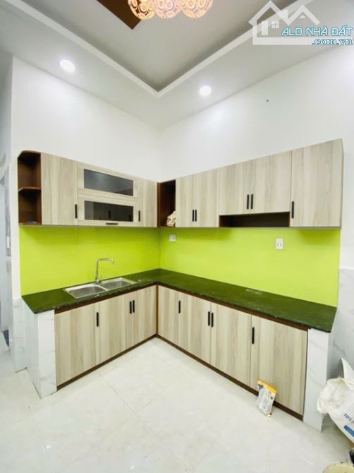 HẺM Ô TÔ, NHÀ MỚI THƠM MÙI SƠN, PHÚ ĐỊNH, F16, Q8, 3 TẦNG ĐÚC, 57.0M2, 5.1 TỶ. - 2