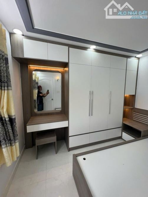 HUỲNH TẤN PHÁT- TT NHÀ BÈ- 32M²- 2 TÂNG-SỔ RIÊNG-  MỚI, ĐẸP- HẺM 1982- 2,9 TỈ - 2