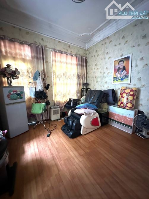 NHÀ DÂN, HỒ TÂY - VÕNG THỊ X 88M - MT 8.2M NỞ HẬU VUÔNG VỨC, SÂN ĐỖ VỪA 2 XE Ô TÔ