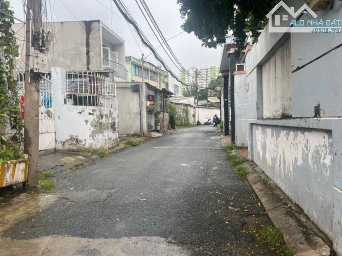 Gấp bán nhà Thủ Đức, dt 220m2, giá 10.5 tỷ, ô tô thông Đặng Văn Bi. - 3