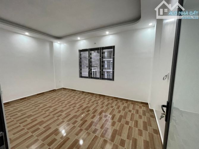 🏠 3,85 TỶ – NHÀ 4 TẦNG ĐỘC LẬP GẦN CHỢ ĐÔN, LÊ CHÂN – KHUNG CỘT RIÊNG, SÂN CỔNG RỘNG - 3