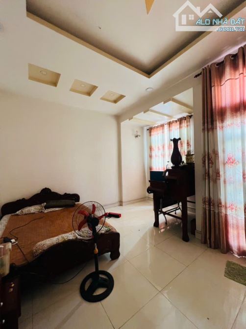 Bán nhà mặt tiền 12m đường số 4, 5m x20m, kế Trần Văn Giàu, Tân Tạo A, Bình Tân giá 6.3 tỷ - 3