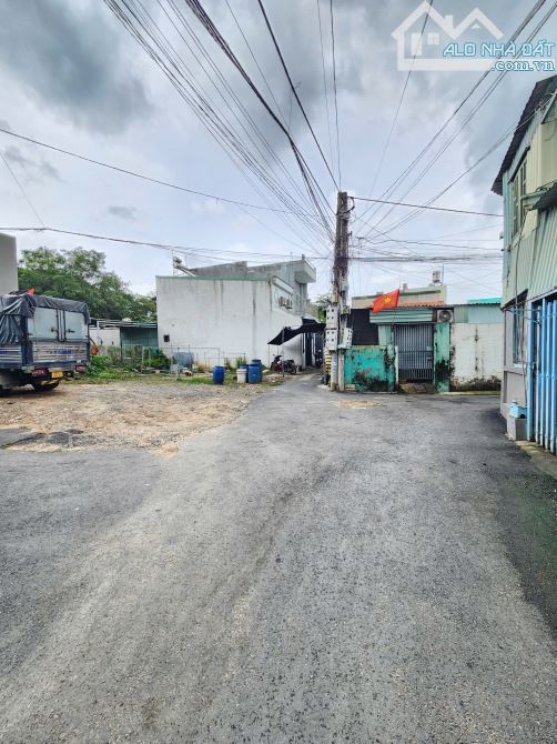 5Ty8 TL Đất 200m2 , Xây Căn Hộ DV Quá Đẹp, Gần Làng Đại Học - 3