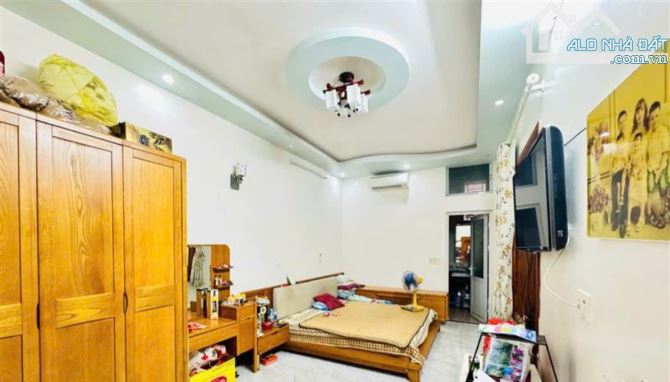 Cần bắn căn nhà mặt đường Trường Chinh, Kiến An, Hải Phòng. dt 100m ngang 5m cực đẹp - 3