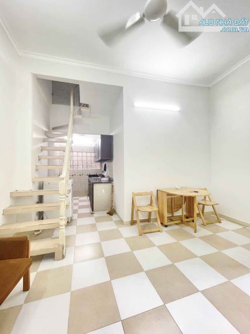 Cho thuê nhà riêng 2 tầng phố Hàng Bài, Trần Hưng Đạo - 3