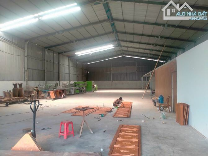 Cho thuê nhà xưởng 200m2, 300m2, 400m2, 500m2, 700m2, 1000m2, 1400m2, 2000m2 tại Quận 12 - 3