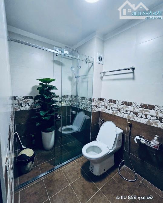 Bán Nhà Chủ đang cần tiền Phố Nguyễn Chí Thanh Đống Đa 50m2 6 tầng mt 4.1m - 3