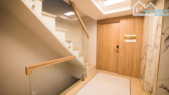 Cần bán khách sạn 8 tầng tại đường An Thượng 1, sát biển doanh thu 120tr/th, giá chỉ:2x tỷ - 3