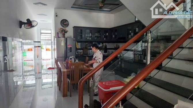 DT: 5x32 Giá: 5.5 tỷ, Bán Nhà MT Đường Kinh Doanh, 1 Trệt 2 lầu,TT TP Bà Rịa - 3
