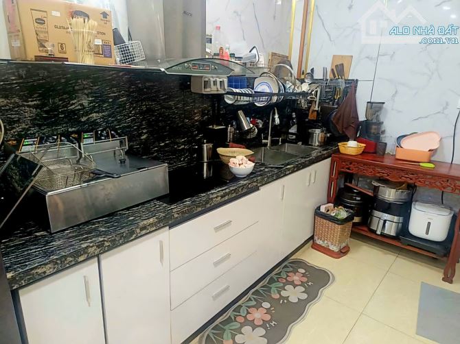 BÁN NHÀ ĐƯỜNG LÊ QUANG ĐẠO 37M, 5T MT4,2 SỔ PHÂN LÔ, Ô TÔ GẦN, NHÀ LÔ GÓC, FULL NT ĐẸP! - 3