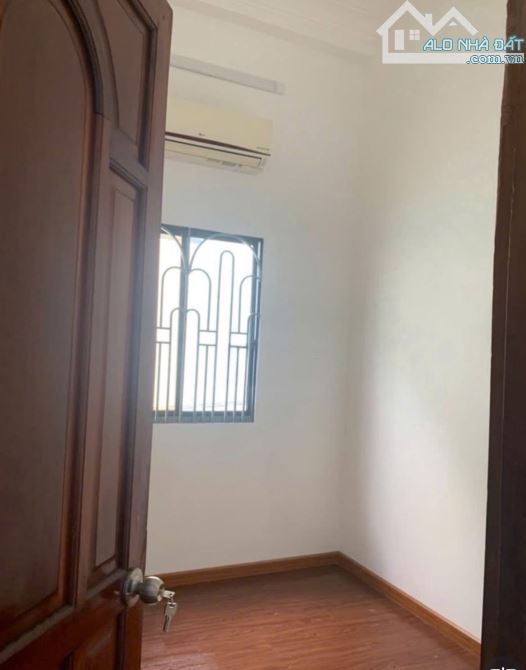 Bán Nhà Nguyễn Văn Quỳ – 1 Trệt 2 Lầu – 4PN – Hẻm Xe Hơi Đỗ Cửa – 7,540 Tỷ - 3