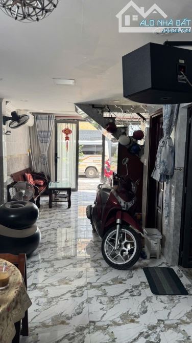 Bán nhanh nhà 210m2. 8x26. Hương lộ 3.BHH. Bình Tân. 17.4T - 3