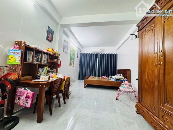 💥💥 BÁN NHÀ 5 TẦNG, THỊ TRẤN ĐÔNG ANH- GẦN CHỢ LẮP GHÉP - 300M RA QUỐC LỘ 3 - 3