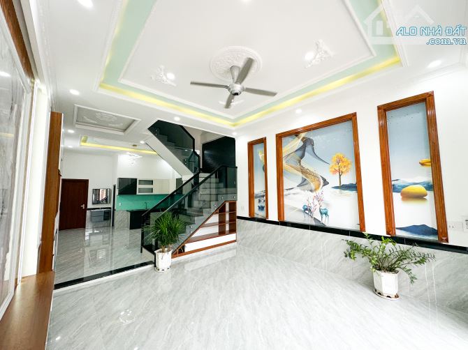 CHỦ GỞI BÁN NHÀ 1 TRỆT 2 LẦU (HOÀN CÔNG) DT: 100M2 KDC HOÀNG MINH CHÁNH. GIÁ CHỈ 4,5 TỶ - 3