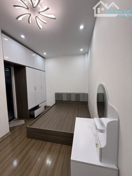 🏡 BÁN NHÀ ĐẸP THANH NHÀN – GẦN PHỐ, NGÕ THÔNG – 5TẦNG Ở NGAY – CHỈ 5,88TỶ - 3