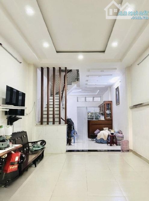 Bán nhà Mặt Tiền Nguyễn Bá Tòng - DT 4 x 18 - 5 tầng - giá 11.5 tỷ TL - 3
