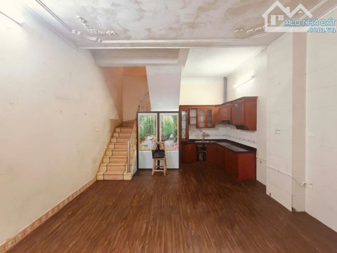 BÁN NHÀ PHÚ DIỄN – BẮC TỪ LIÊM, CÁCH 1 NHÀ Ô TÔ ĐỖ – GIÁ ĐẦU TƯ, 40M2 4 TẦNG NHỈINH 6 TỶ - 3